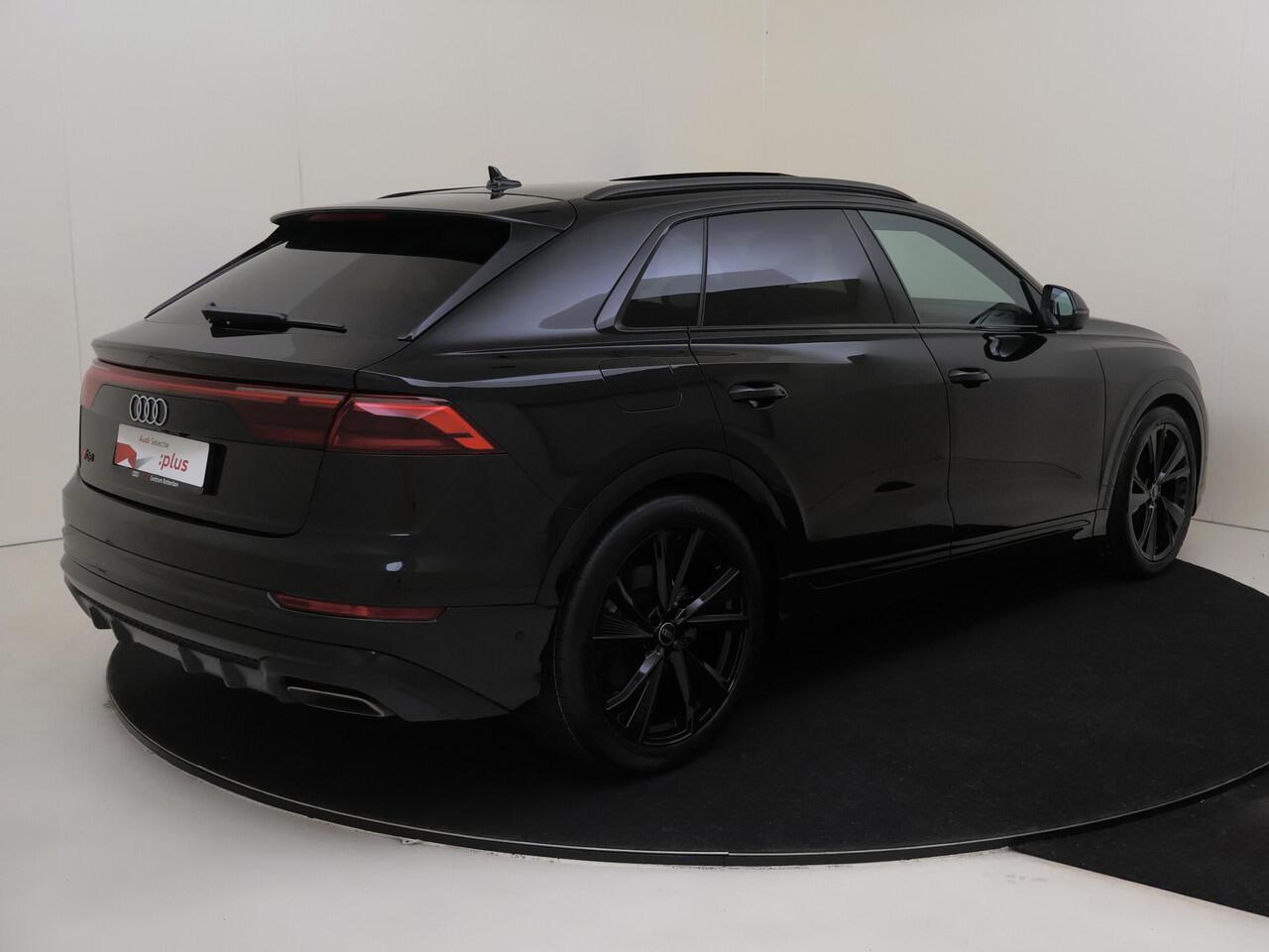 Audi Q8 55 TFSI e quattro Pro Line S | Panoramadak | Vierwielbesturing| Trekhaak | Luchtvering | | SoH 100% | Bang & Olufsen | Head-up display | 360 camera | Parkeerasisstent |