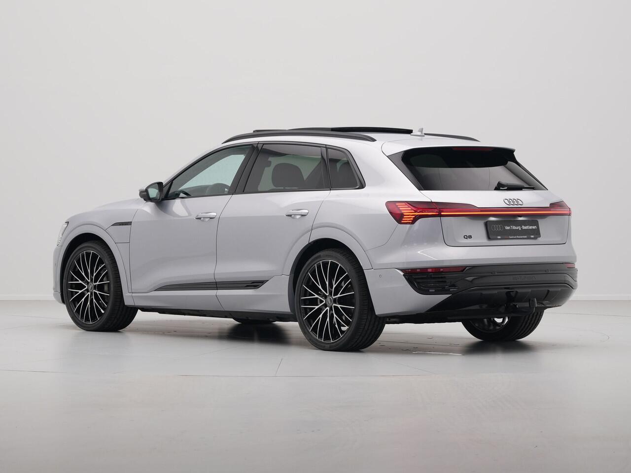 Audi Q8 e-tron 55 quattro Advanced Edition 115 kWh Panorama 360 Camera Trekhaak HUD 22'' 3