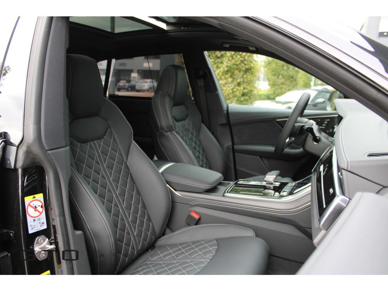 Audi Q8 60 TFSI e quattro Pro Line S Competition B&O / Carbon / 4WD Besturing / Panorama / Tour Pack / City Pack / Surround Camera