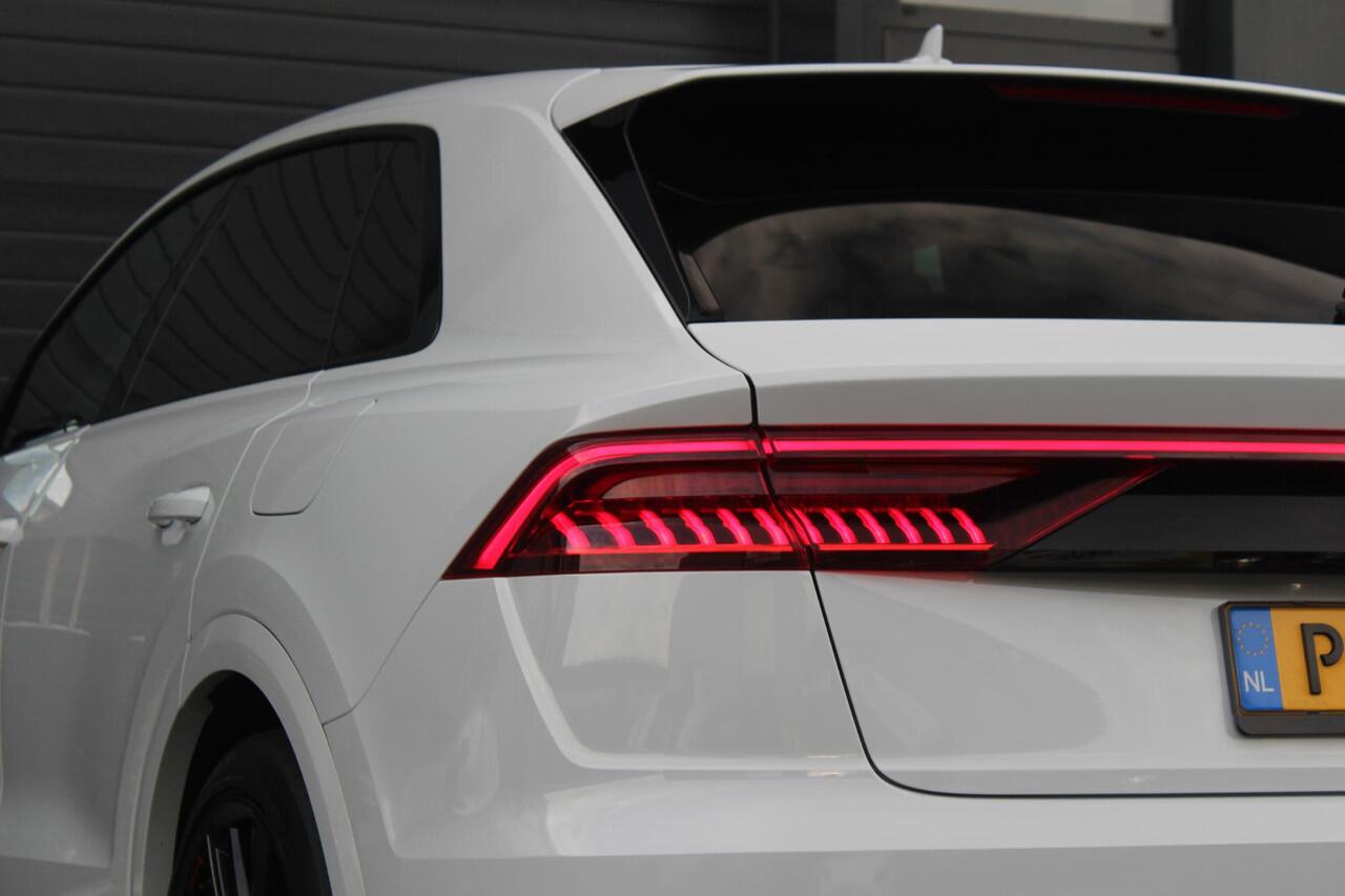 Audi Q8 60 TFSI e quattro Competition | Pano | Trekhaak |