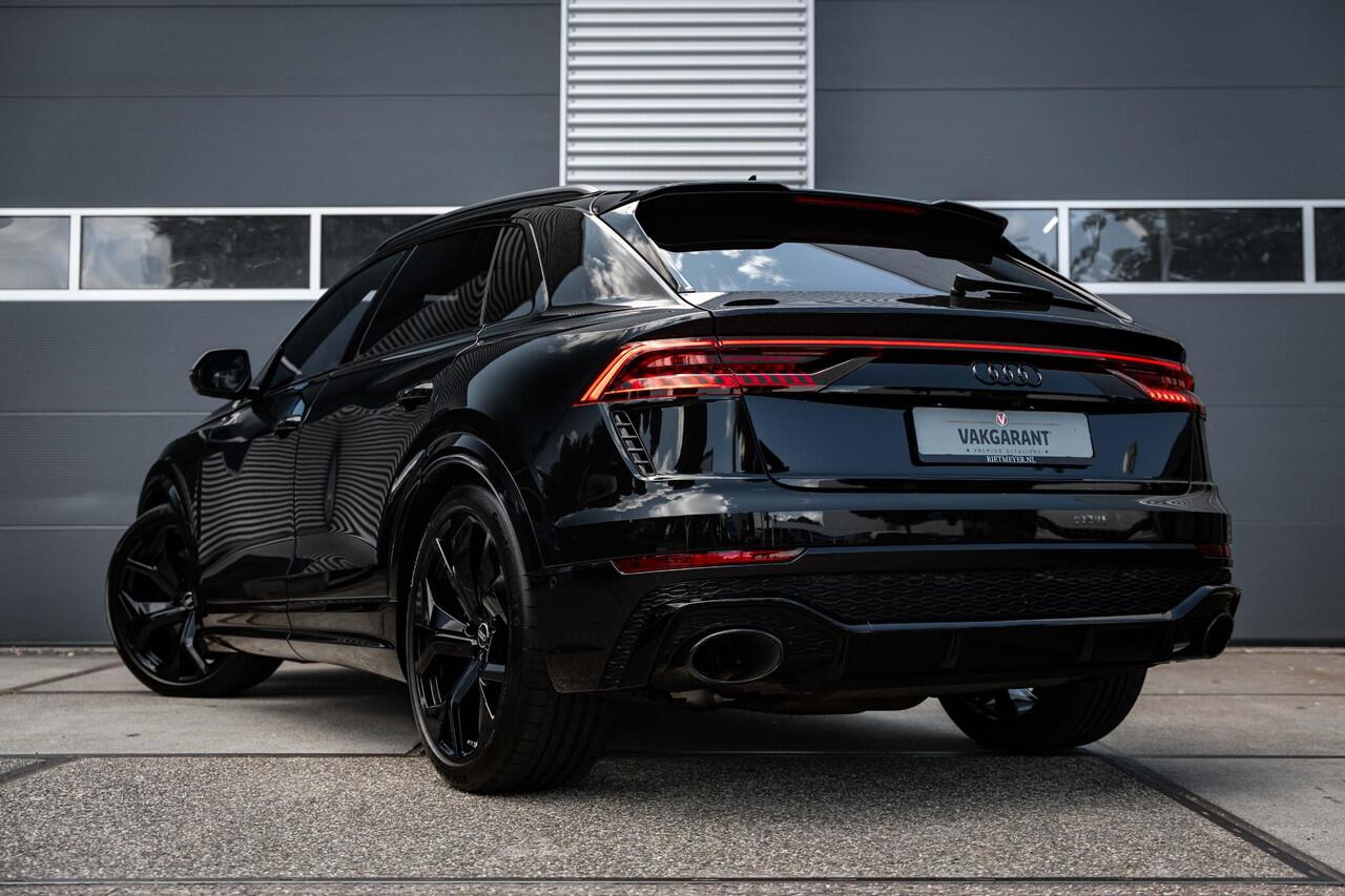 Audi Q8 4.0 TFSI RS Q8 quattro |Pano |B&O Adv |Keramische |RS Pakket |Alcantara hemel