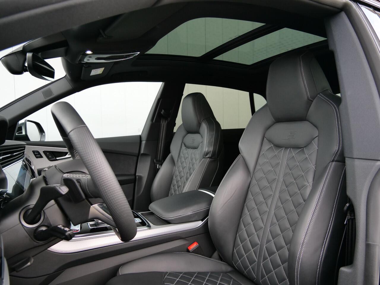 Audi Q8 4.0 TFSI SQ8 Quattro 507 Pk Trekhaak / Schuifdak / 4 wielsturing / Soft close / Bang & Olufsen