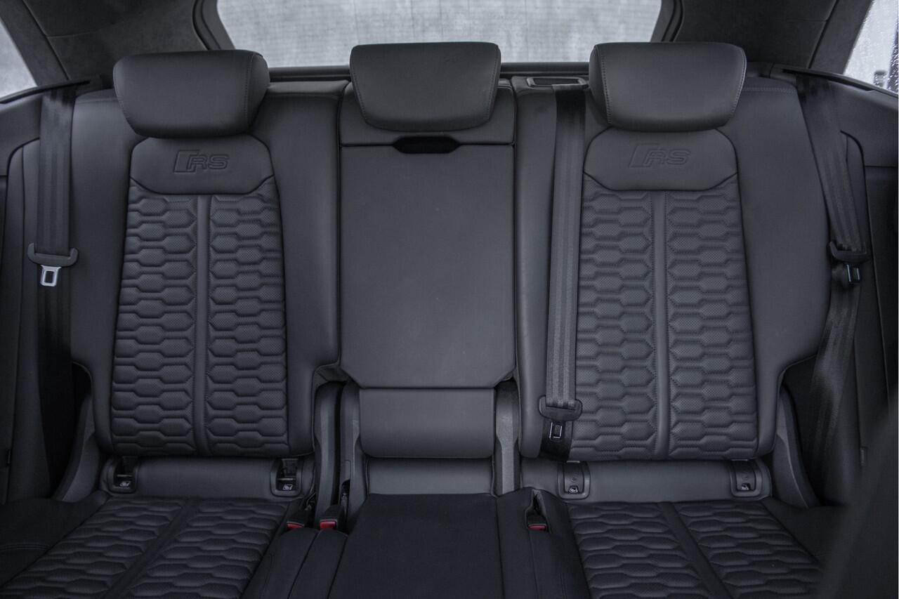 Audi Q8 4.0 TFSI RSQ8 Urban Automotive Carbon Urban Kit | Akrapovic | Bang&Olufsen | Pano | ACC | Memory seats