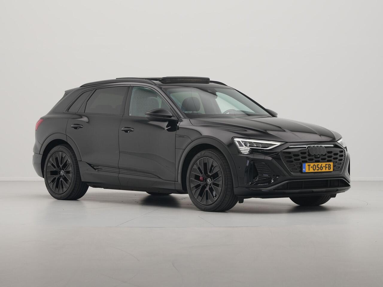 Audi Q8 e-tron 55 quattro S-Line Edition 115 kWh 408pk Panorama Navigatie Camera Matrix led 32
