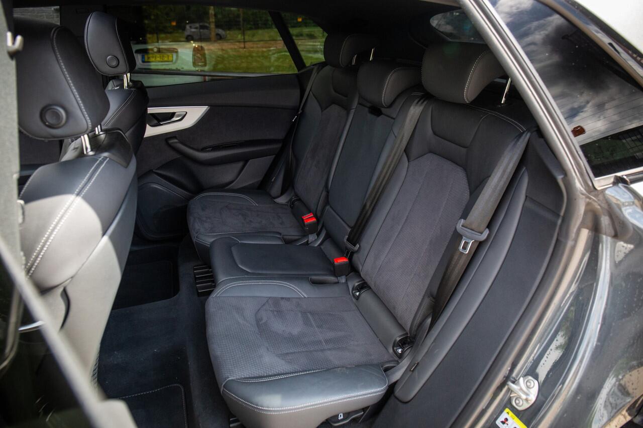 Audi Q8 60 TFSI e quattro Pro Line S Competition , Daytona Grijs, Panoramadak, Adaptive cruise, Head-up display, Memory seats,