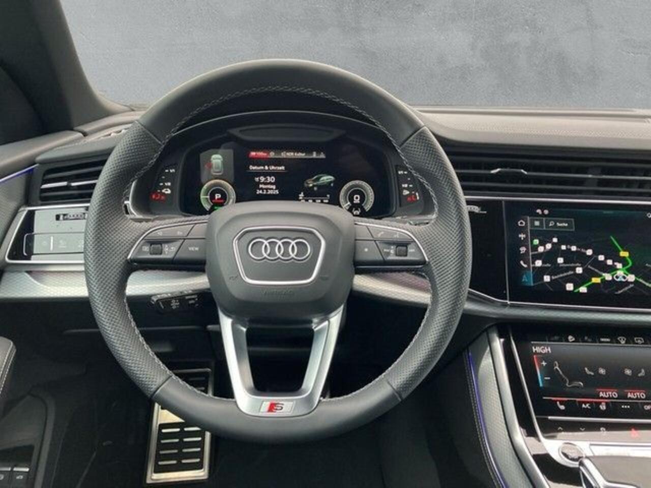 Audi Q8 55 TFSI e Quattro S Line 394 PK ACC Head-Up Luchtvering Bang und Olufsen Matrix 21 Inch