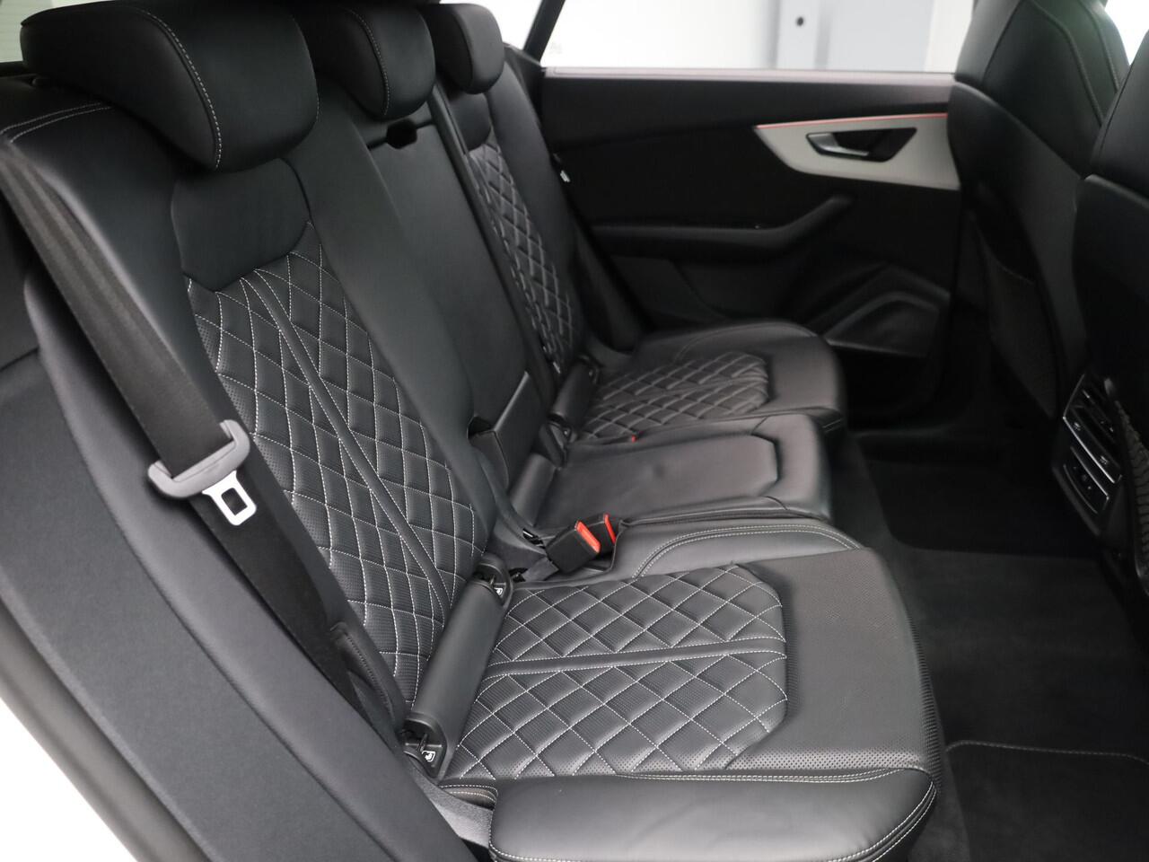 Audi Q8 60 TFSI e quattro Pro Line S-Line Competition | PANO | LUCHTVERING | B&O HIGH END | HUD | STOELMASSAGE | STOELVENT.