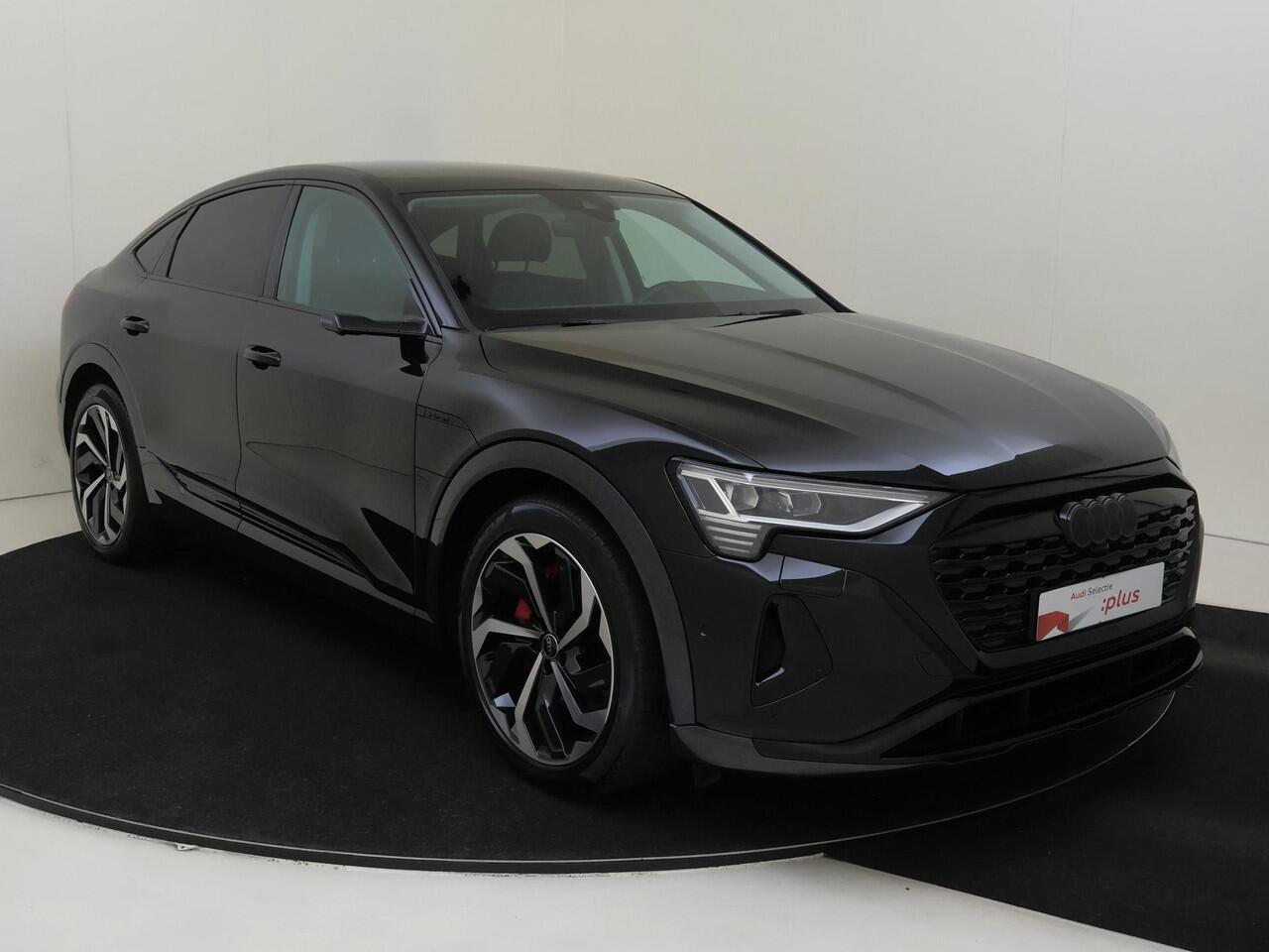 Audi Q8 Sportback e-tron 55 quattro Advanced Edition 115 kWh | 360 camera | Virtual mirrors | Keyless | 4-zone airco | Adaptieve cruise control | Parkeerasisstent | Sfeerverlichting | Lederen bekleding |