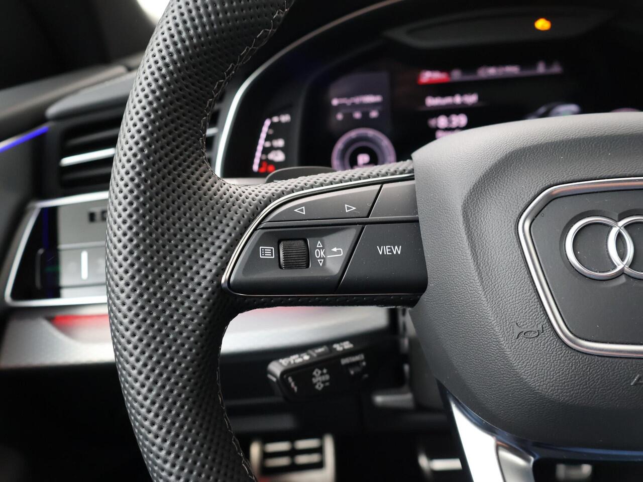 Audi Q8 60 TFSI e quattro Pro Line S Competition | 490 PK | SoH 100% | Panoramadak | Vierwielbesturing | Head-Up display | Trekhaak | 22" velgen | HD Matrix LED koplampen | Verlengde fabrieksgarantie |