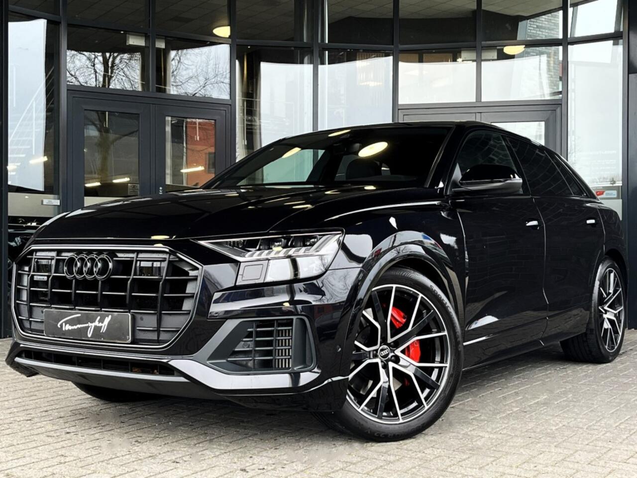 audi-q8-55-tfsi-e-q-s-line---leder-