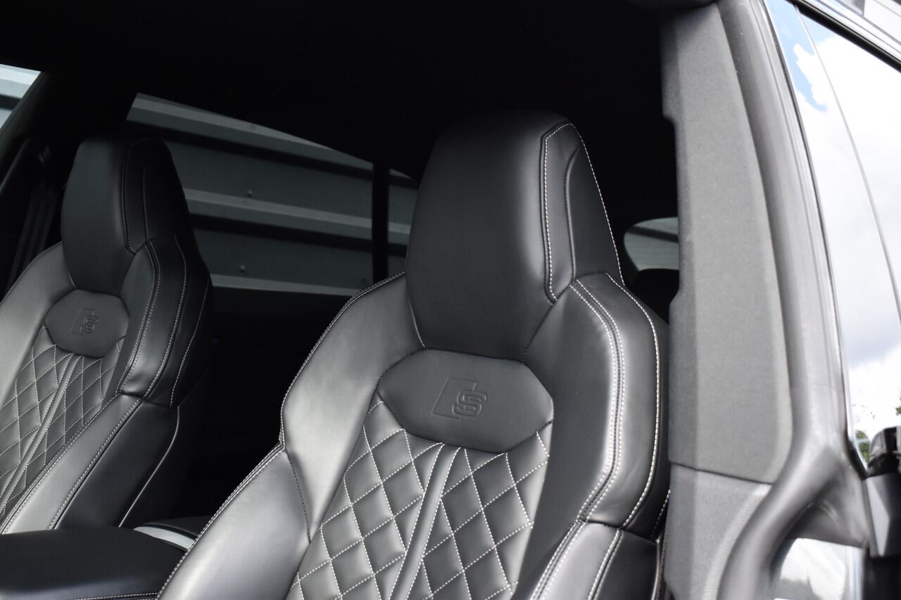 Audi Q8 55 TFSI e Quattro Pro Line S | ACC | RS-Seats | Head-Up | B&O | Softclose | 22'' Wielen | Stuurverwarming | Matrix | Nachtzicht |