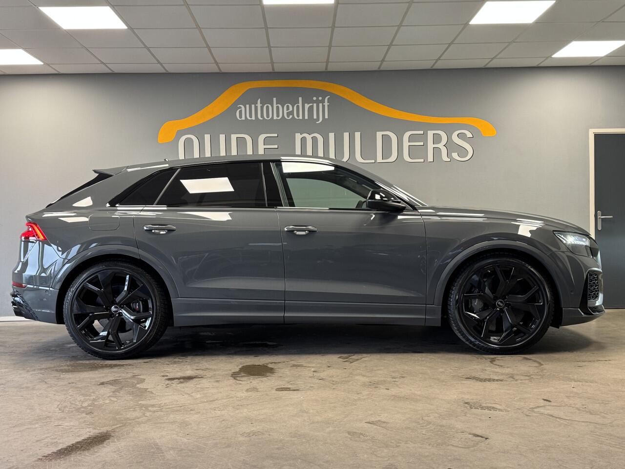 Audi Q8 4.0 TFSI RS Q8 quattro Keramische/ Massage/Nachtzicht/B en O
