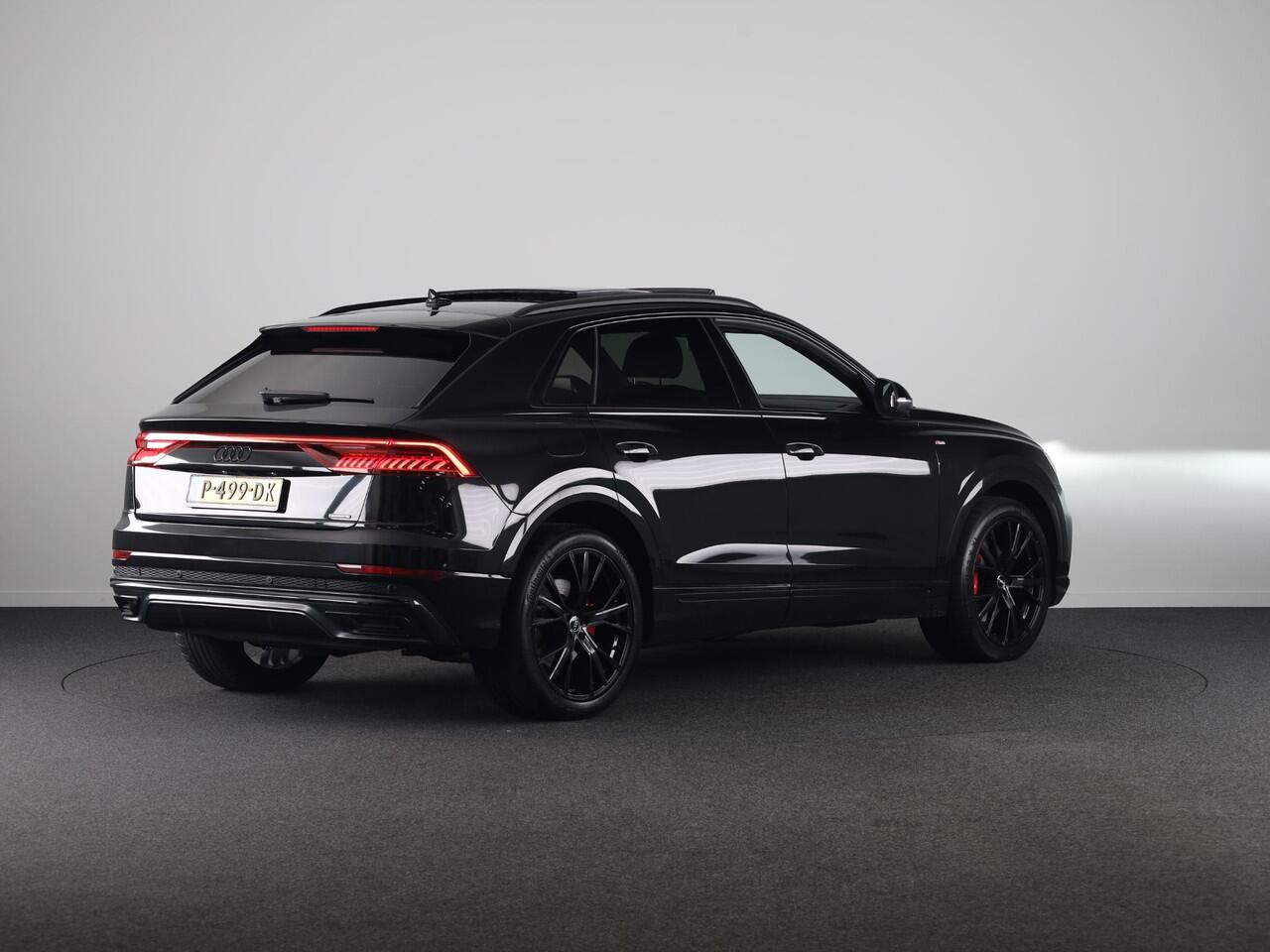 Audi Q8 55 TFSI e quattro Pro Line S 380pk | Panoramadak | Adaptieve cruise controle | Lederen bekleding | Geheugen bestuurderstoel| soh 94%