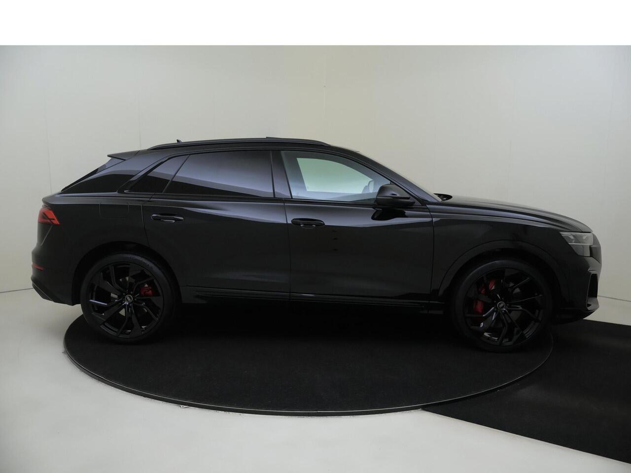 Audi Q8 60 TFSI e quattro Pro Line S Competition | Panoramadak | Vierwielbesturing | Trekhaak | Bang & Olufsen | Head-up display | Lederen bekleding 'Valcona' | 360 camera |