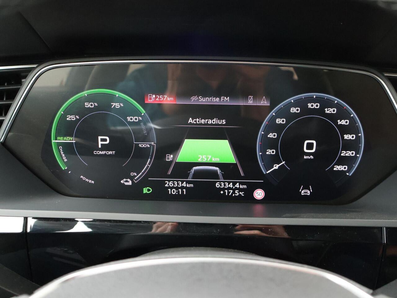 Audi Q8 e-tron 55 quattro Advanced Edition 115 kWh | 408 PK | Luchtvering | Leder | Achteruitrij camera | Trekhaak