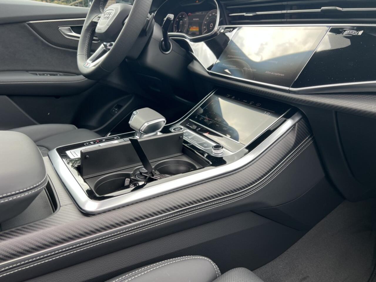 Audi Q8 60 TFSI e Quattro Competition Head up Pano RS Massage 4W besturing