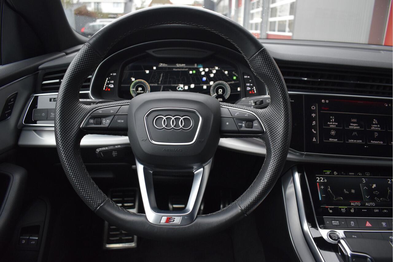 Audi Q8 55 TFSI e quattro S-line Virtual cockpit, Cruise, Stoelverwarming, Camera, Trekhaak, Luchtvering
