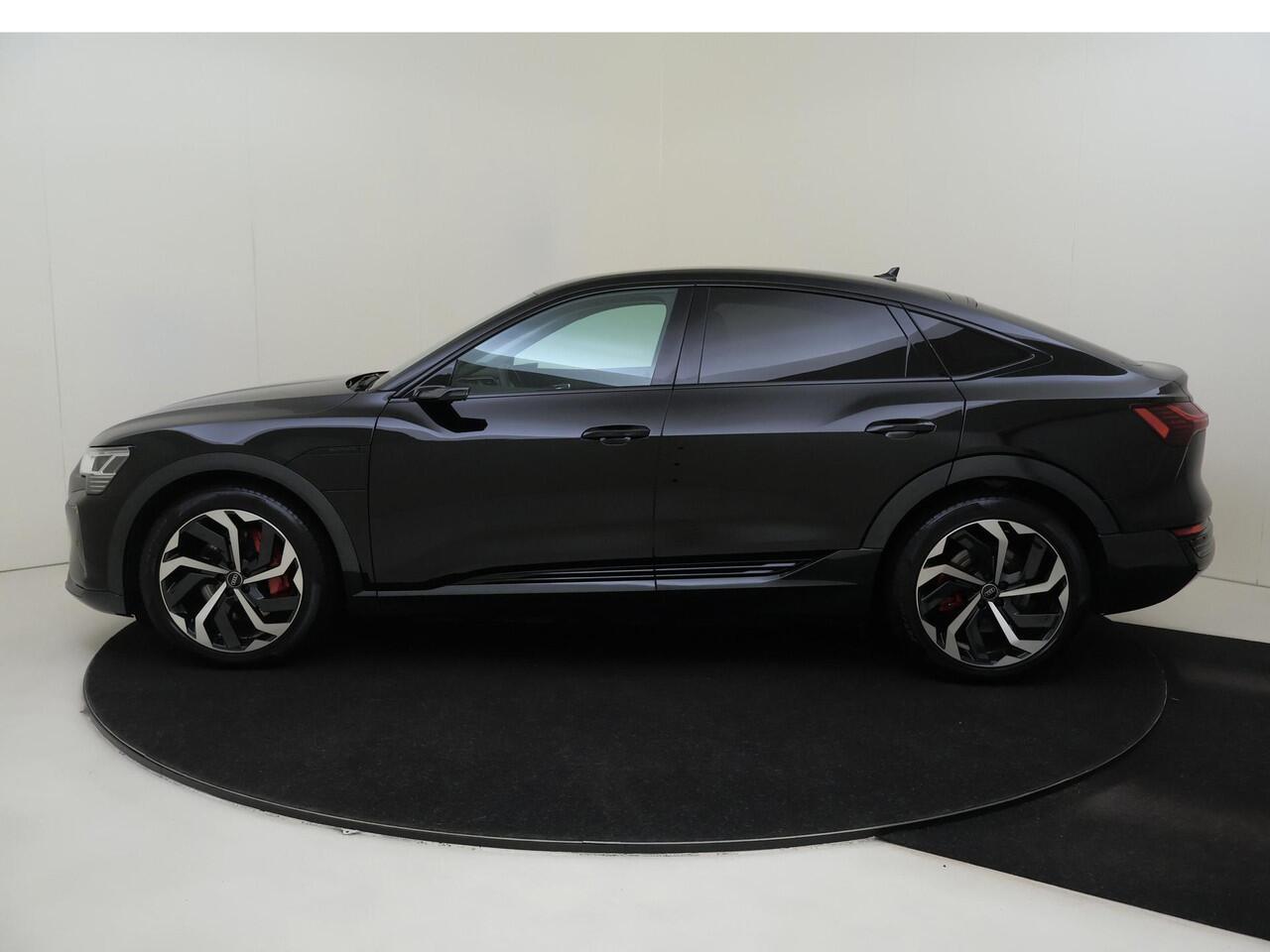 Audi Q8 Sportback e-tron 55 quattro Advanced Edition 115 kWh | 360 camera | Virtual mirrors | Keyless | 4-zone airco | Adaptieve cruise control | Parkeerasisstent | Sfeerverlichting | Lederen bekleding |