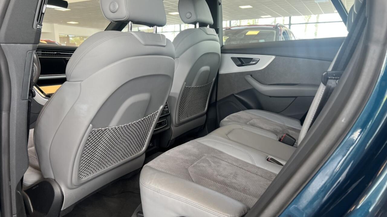 Audi Q8 55 TFSI e q S-Line | Pano | Camera