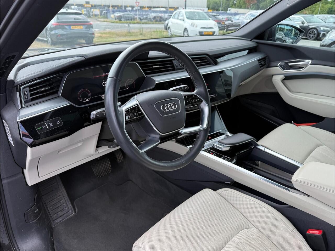 Audi Q8 e-tron 55 quattro Advanced Edition 115 kWh | Stoelventilatie | Trekhaak | B&O | Panorama dak |