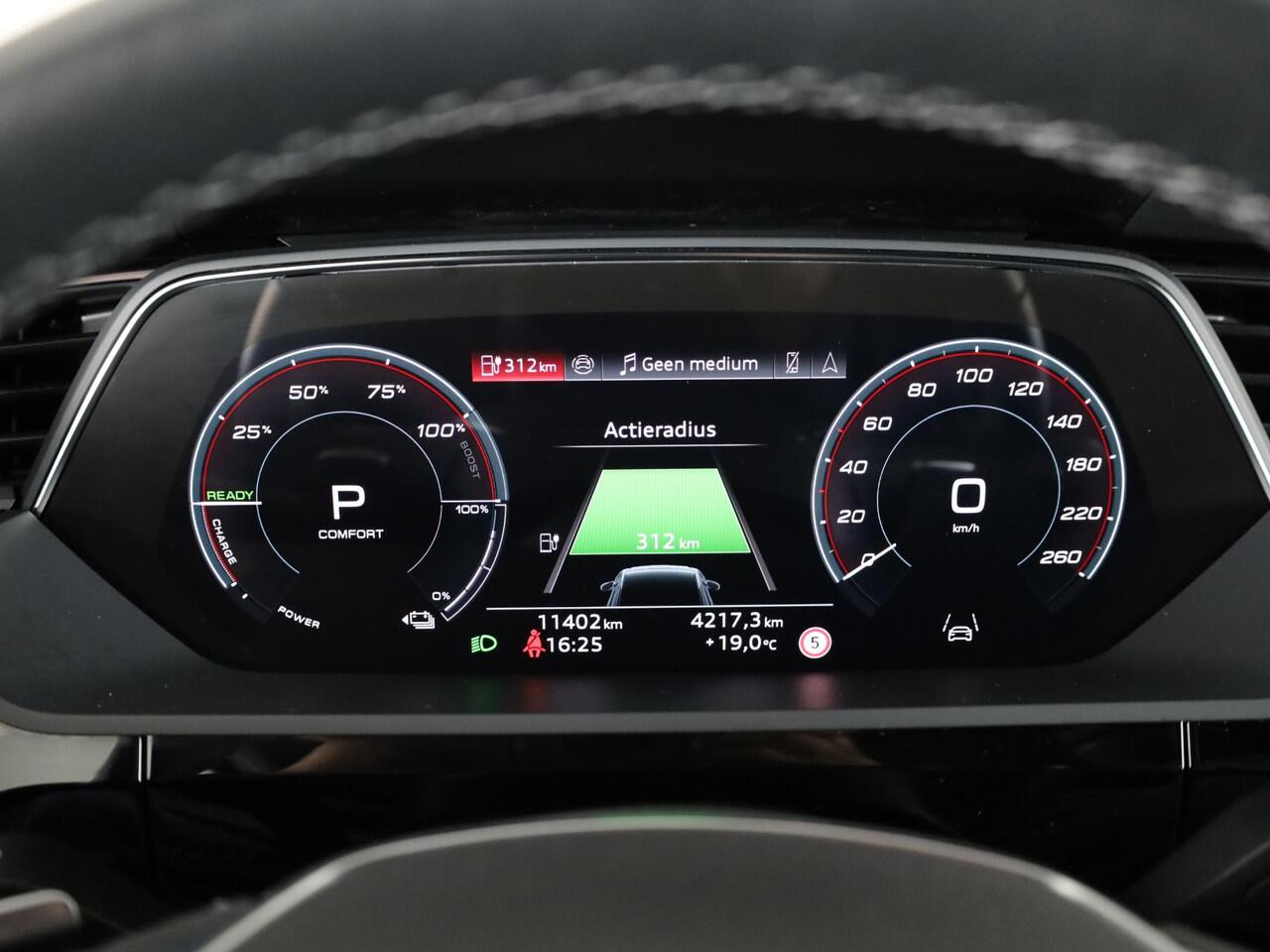 Audi Q8 e-tron 50 quattro Edition 95 kWh 340pk | Lederen bekleding | | 20 inch lichtmetalen velgen | Elektrisch verstelbare voorstoelen met geheugen | Parkeercamera |