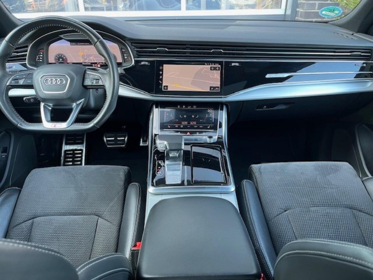 Audi Q8 55 TFSI MILD HYBRID Q. S-LINE - ABT - MAXTON - PANO - 4-W. BEST. - 22 INCH