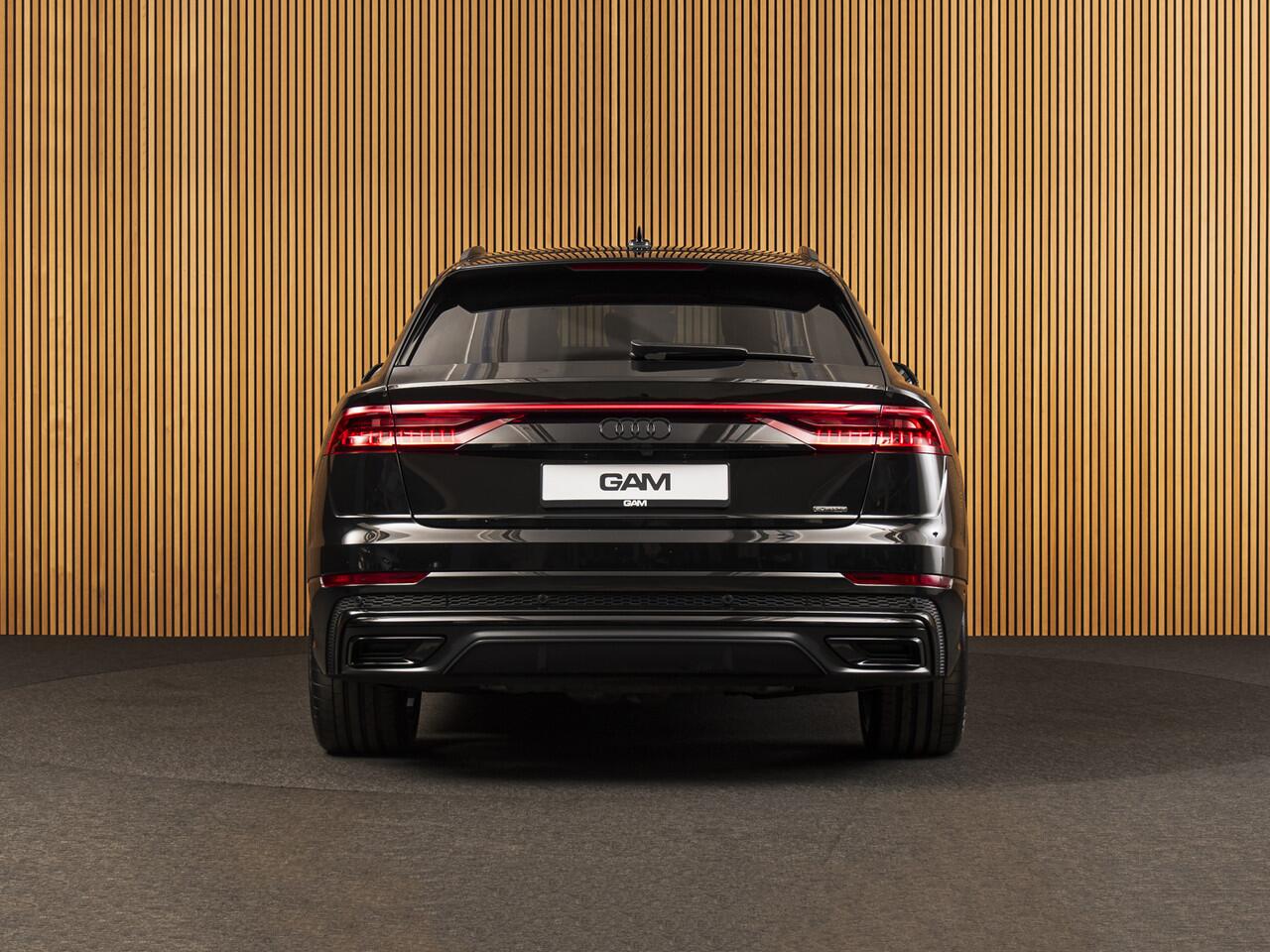 Audi Q8 55 TFSI e quattro 23"-PANO-B&O-TOUR-CITY-PARK