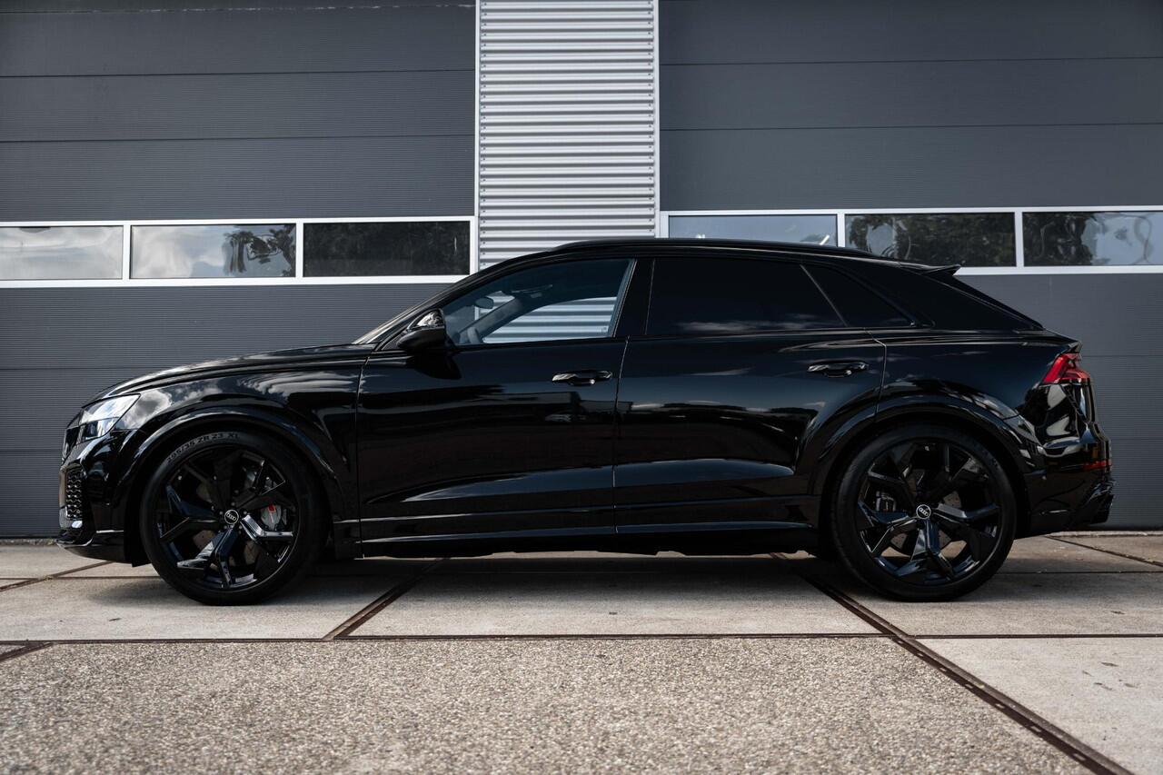 Audi Q8 4.0 TFSI RS Q8 quattro |Pano |B&O Adv |Keramische |RS Pakket |Alcantara hemel
