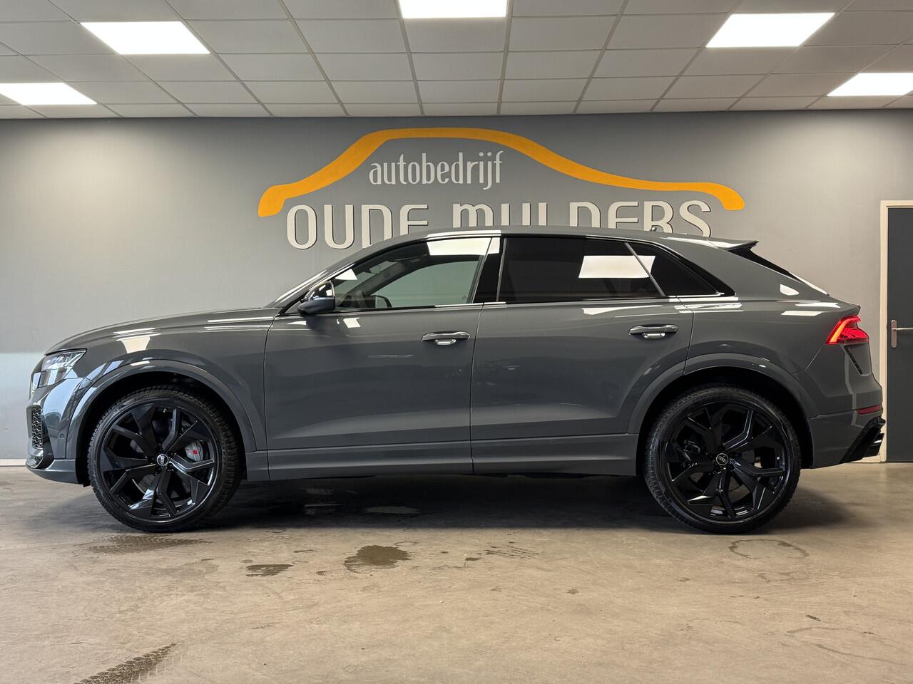 Audi Q8 4.0 TFSI RS Q8 quattro Keramische/ Massage/Nachtzicht/B en O