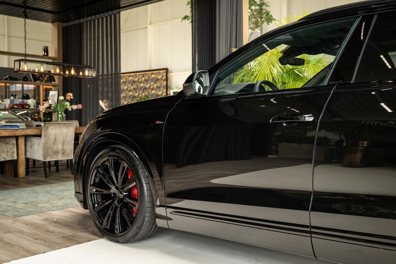 Audi Q8 60 TFSI e Competition | 5 jaar garantie | Alcantara | Rood stiksel | Rode gordel | Soft-close | 5 jaar garantie |