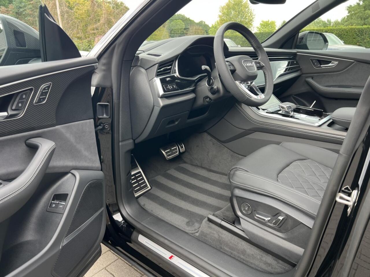 Audi Q8 60 TFSI e Quattro Competition Head up Pano RS Massage 4W besturing