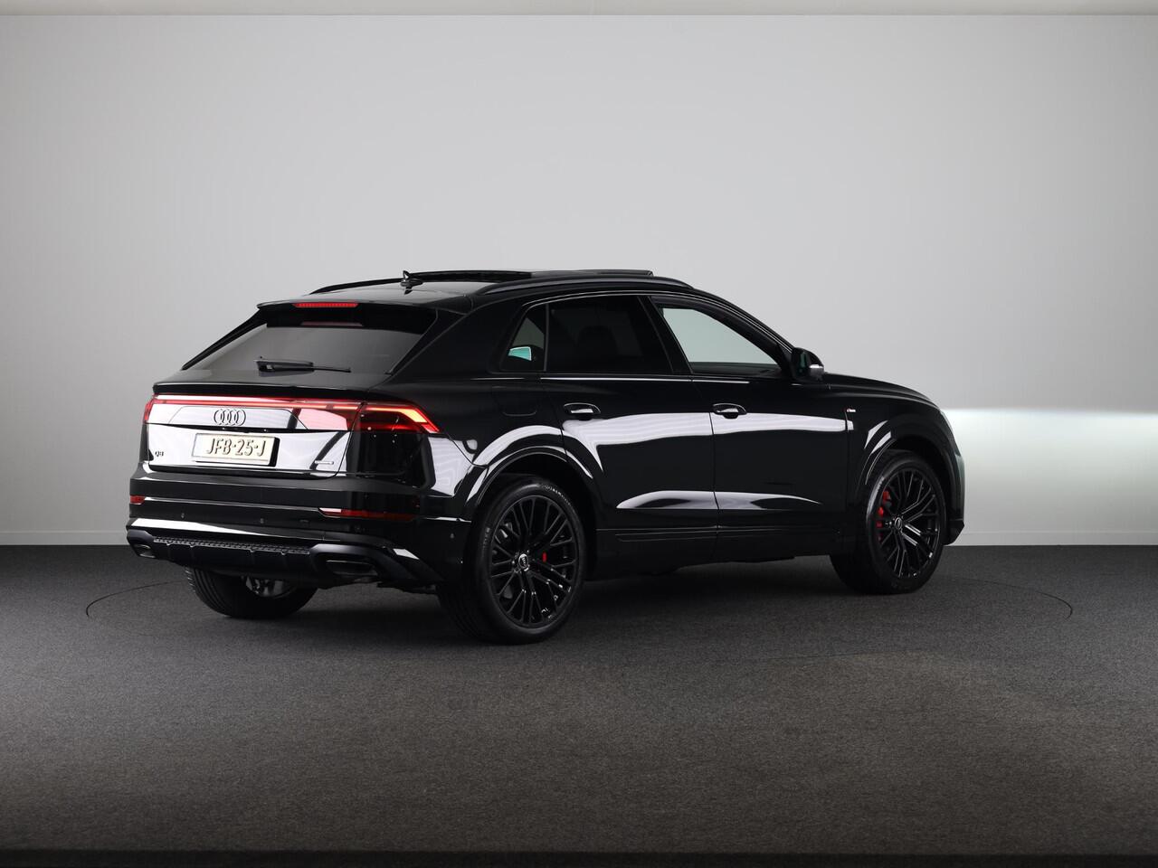 Audi Q8 55 TFSI e quattro Pro Line S 394pk | Panoramadak | B&O Soundsystem | Head Up Display | Memory | Assistentie pakket Plus