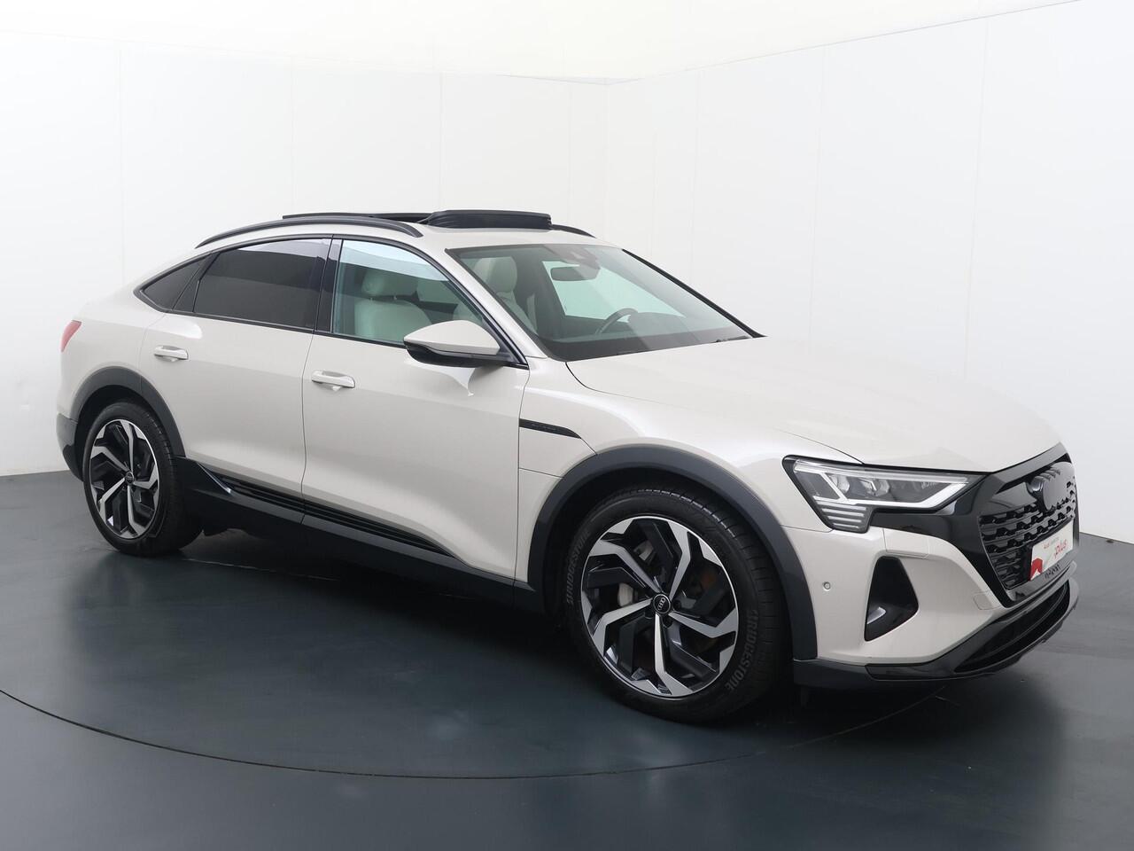 Audi Q8 Sportback e-tron 55 quattro Advanced Edition 115 kWh | 300 PK | Gratis onderhoud t/m 15 jan. 2031 | SoH 92% | Panoramadak | Matrix LED koplampen | B&O Premium sound | 21" LM velgen |