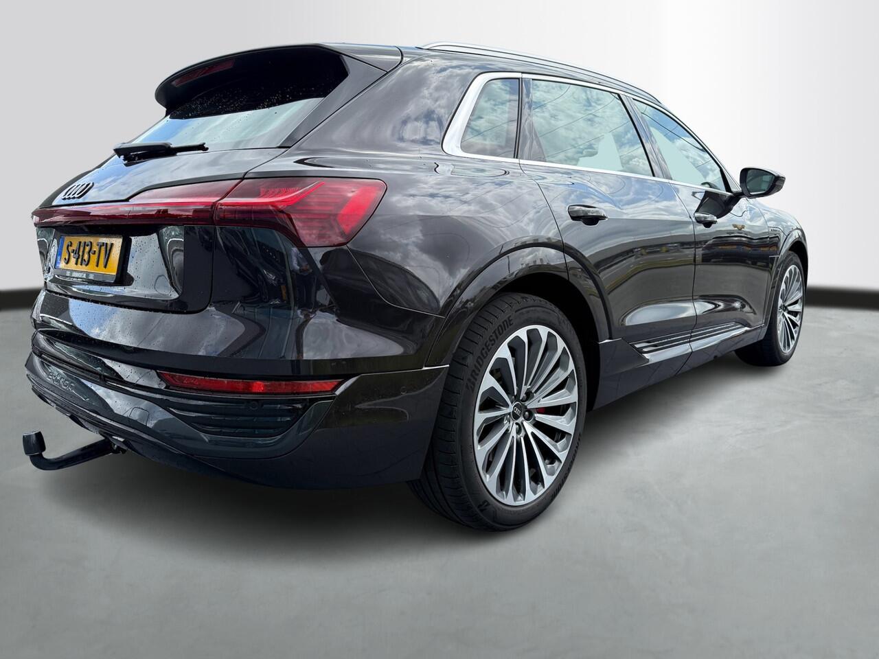 Audi Q8 e-tron 55 quattro Advanced Edition 115 kWh | Stoelventilatie | Trekhaak | B&O | Panorama dak |