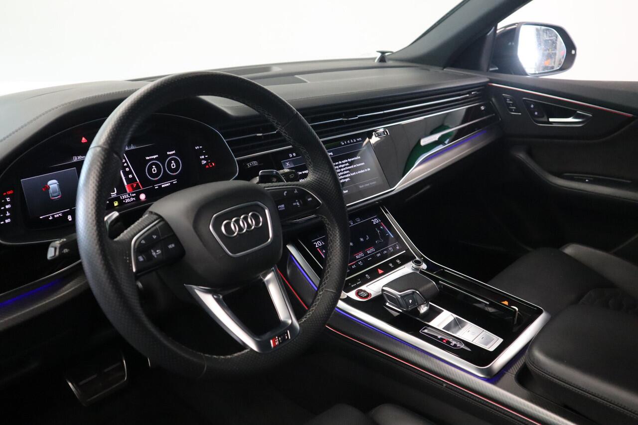Audi Q8 4.0 TFSI RS Q8 quattro Panoramadak 23''Velgen Head-Up B&O Audio