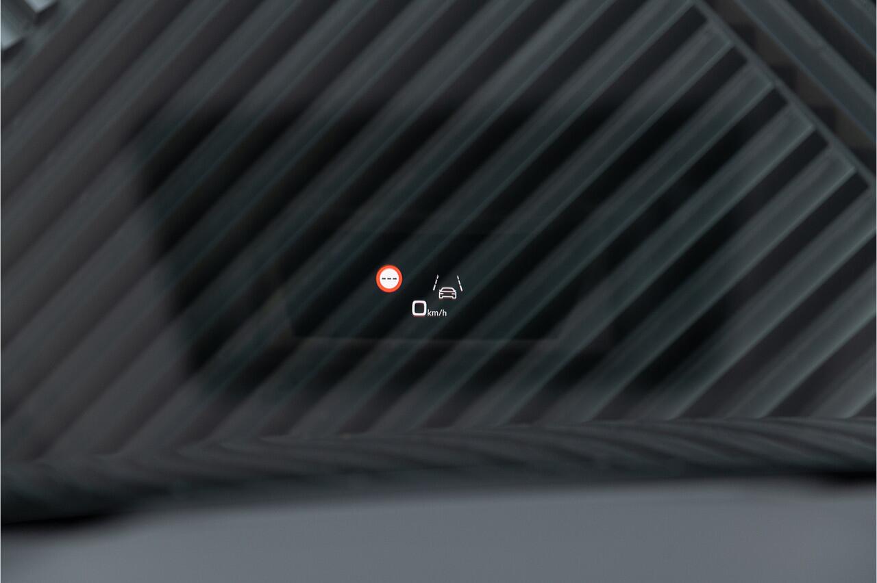 Audi Q8 60 TFSI e quattro S-Line Competition Panodak ACC Trekhaak Achteras Bestr. Head Up 360 Oled Massage Softcl. B&O Stoelvent. Trekhaak