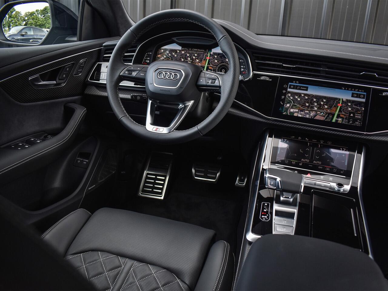Audi Q8 60 TFSI e QUATTRO PRO LINE S COMPETITION | PANORAMADAK | CARBON | BANG & OLUFSEN ADVANCED | S-SEATS | CARBON INLEG | 360 CAMERA | HEAD-UP | AMBIANCE INTERIEUR | TREKHAAK | ADAPTIVE CRUISE | 4-WHEELBESTURING | SOFT-CLOSE | LUCHTVERING |