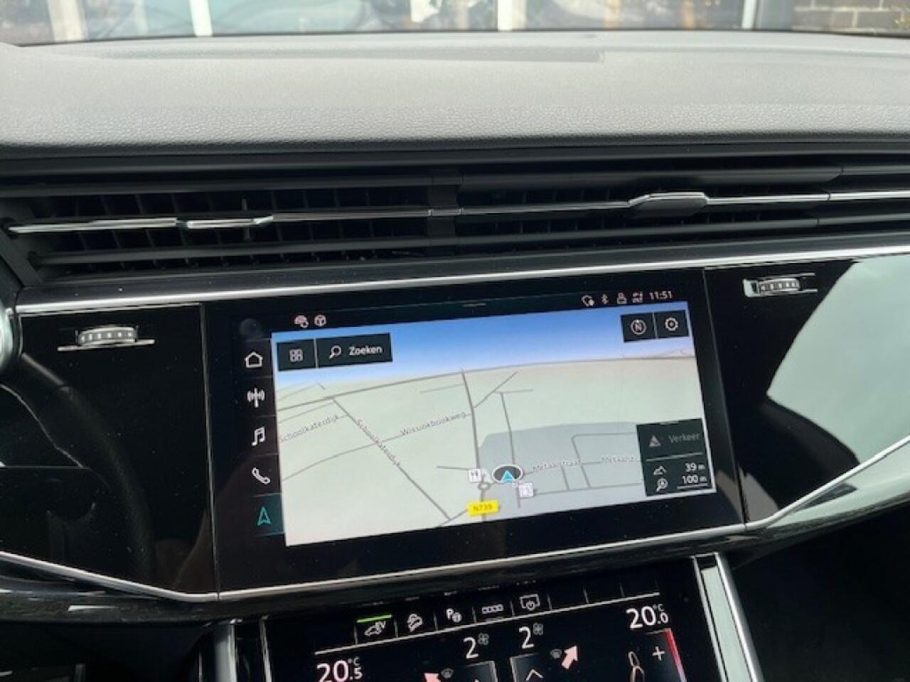 Audi Q8 55 TFSI E Q S-LINE - LEDER - EL. TREKH. - 22 INCH