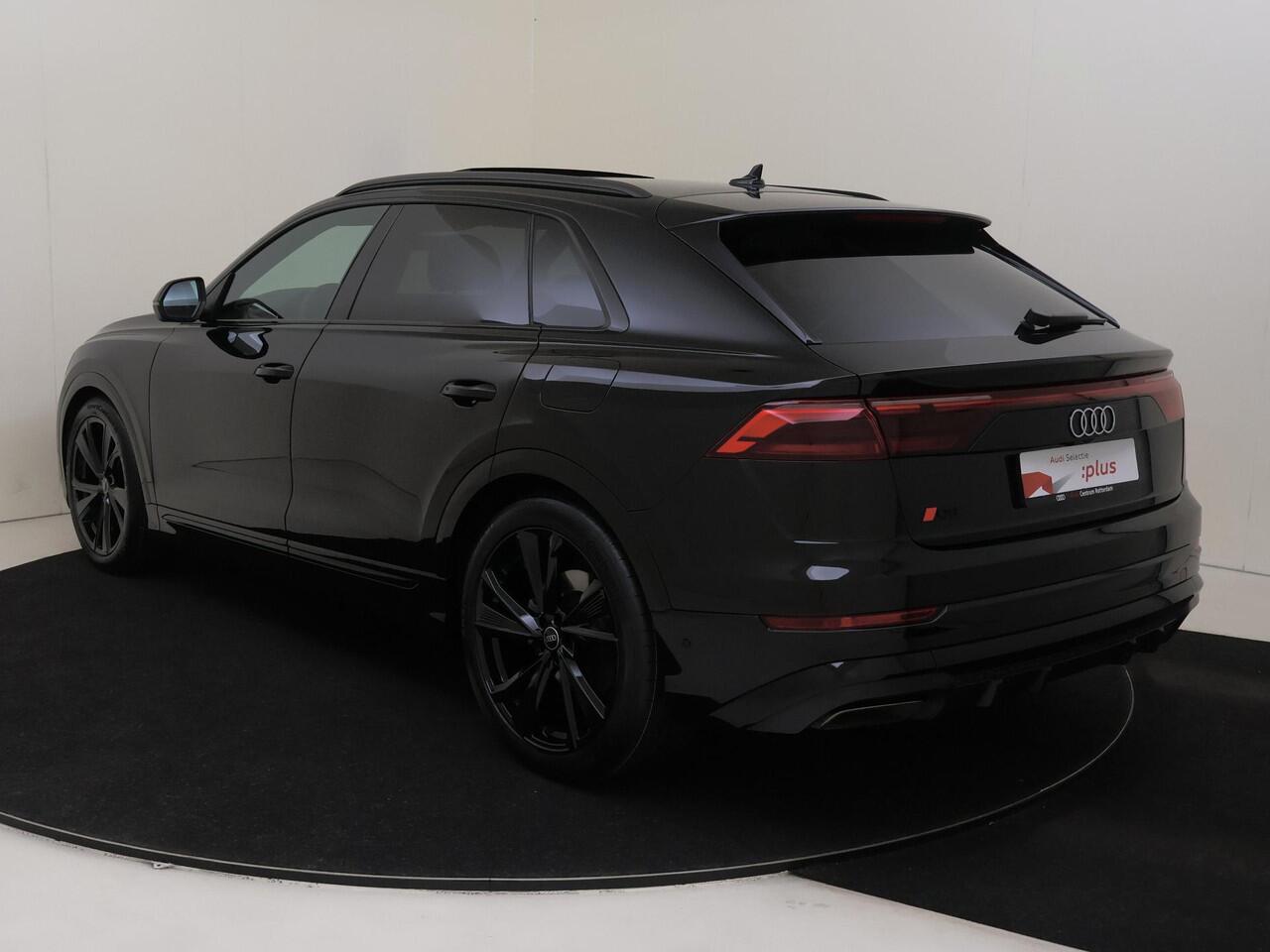Audi Q8 55 TFSI e quattro Pro Line S | Panoramadak | Vierwielbesturing| Trekhaak | Luchtvering | | SoH 100% | Bang & Olufsen | Head-up display | 360 camera | Parkeerasisstent |