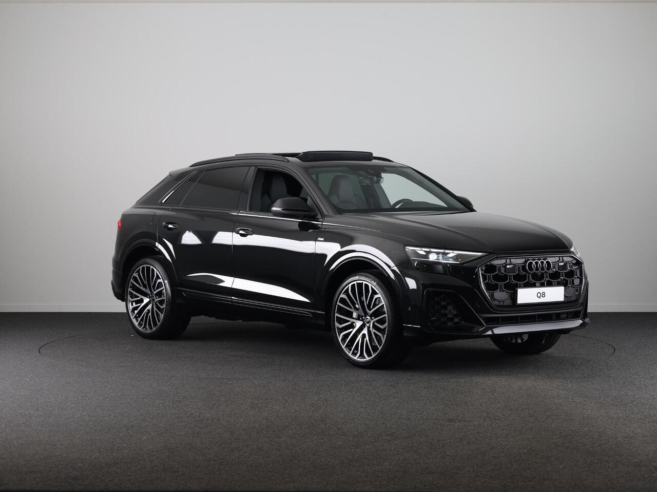 Audi Q8 55 TFSI e quattro Pro Line S 394pk | Servosluiting | Panoramadak | B&O | Ass.Plus.Remote | Sportstoel Plus | 23'' inch zilver | Trekhaak |