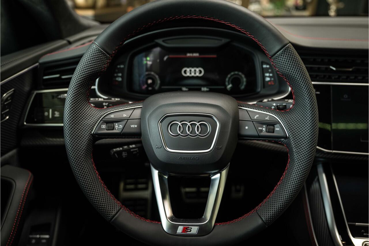 Audi Q8 60 TFSI e Competition | 5 jaar garantie | Alcantara | Rood stiksel | Rode gordel | Soft-close | 5 jaar garantie |