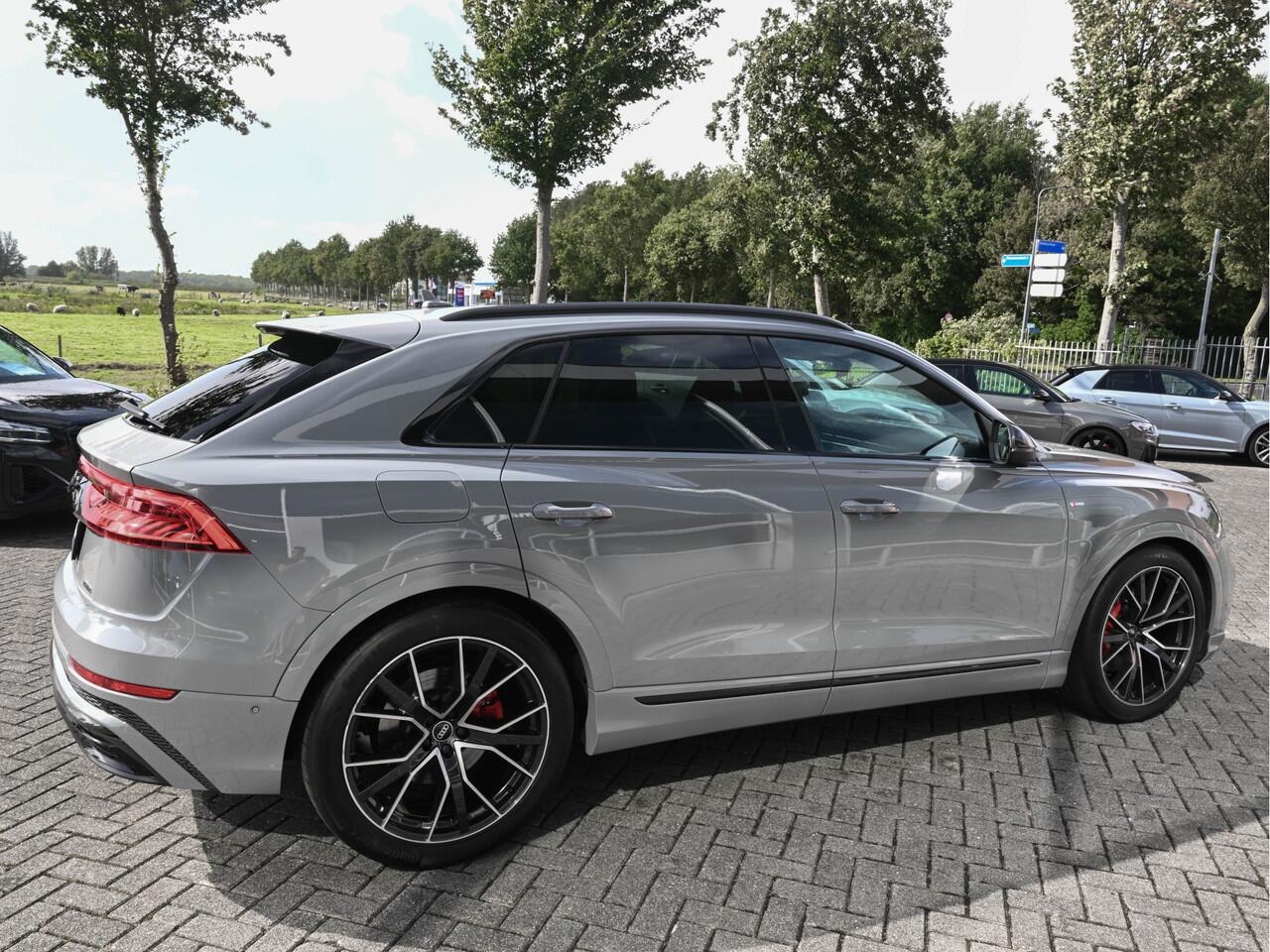 Audi Q8 55TFSI 340PK Quattro 4W-best Indiv-Nardo RS-Zetels Softclose Lucht Tr-Haak VOL!