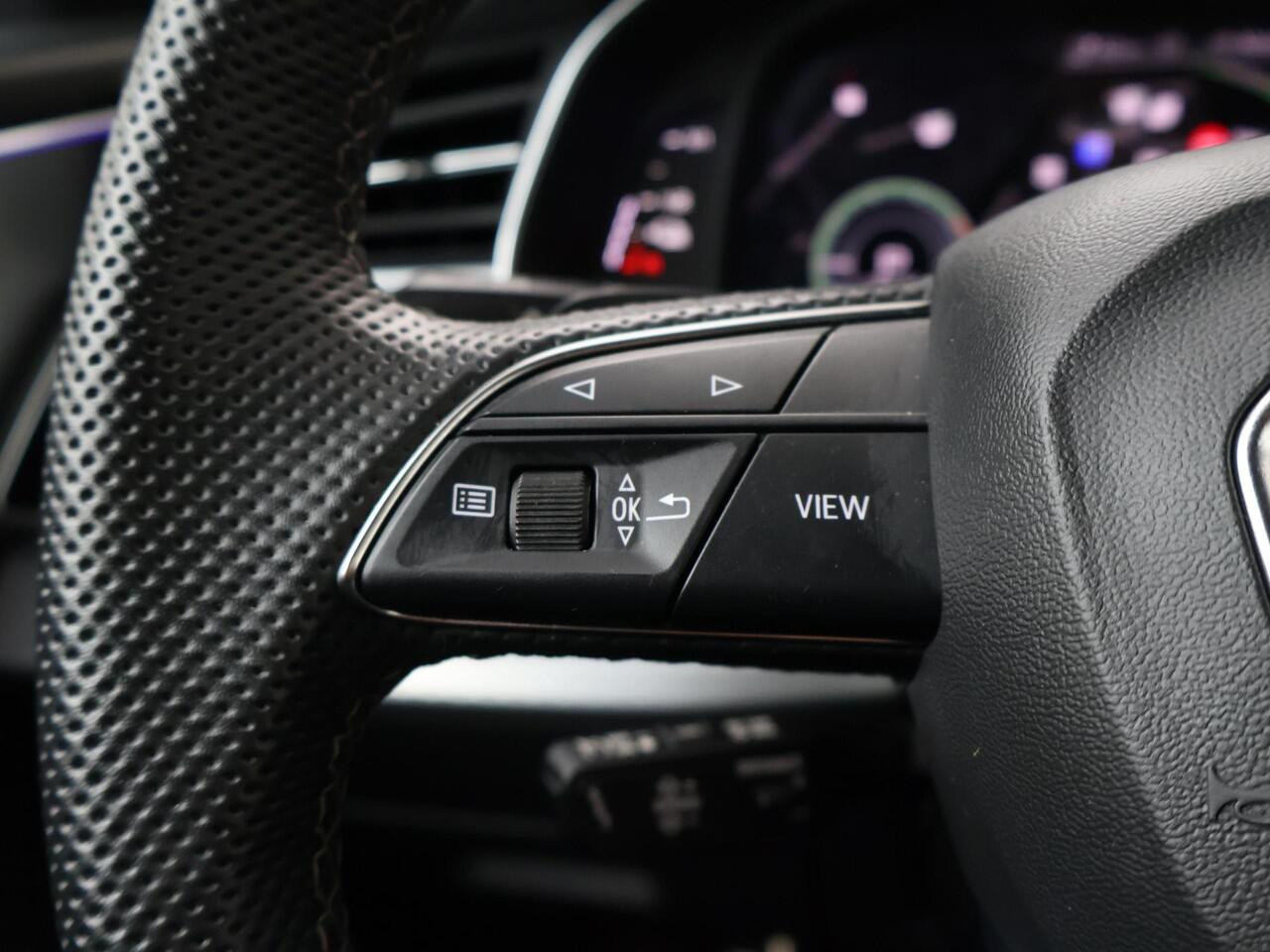 Audi Q8 60 TFSI e quattro Pro Line S Competition | 490 PK | SoH 100% | Trekhaak | Panoramadak | Head-Up display | Luxe lederen bekleding | 22" LM velgen | 360 graden camera |