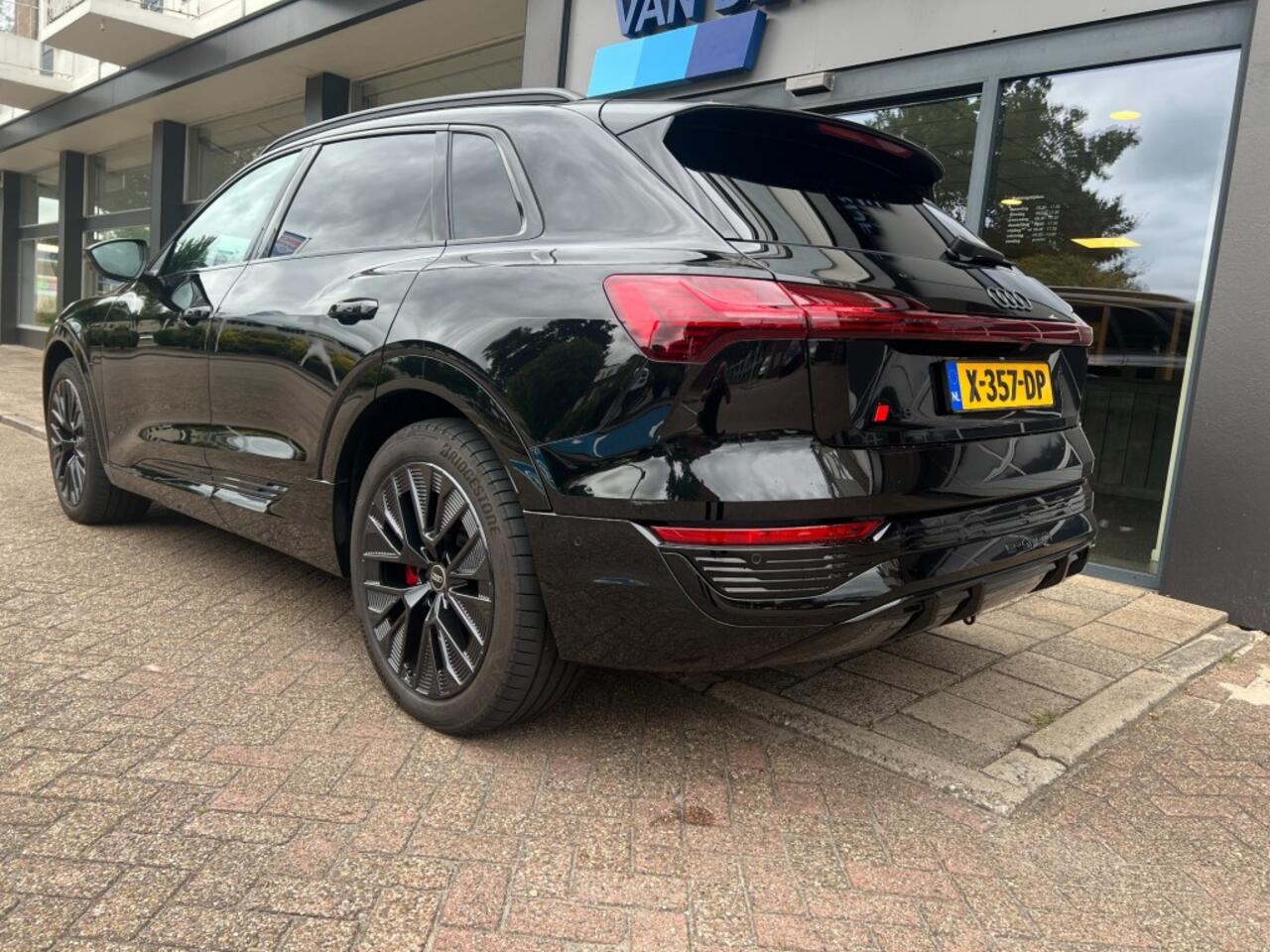 Audi Q8 55 QUATTRO S-Edition 115 kwh Panoramadak BenO Leder