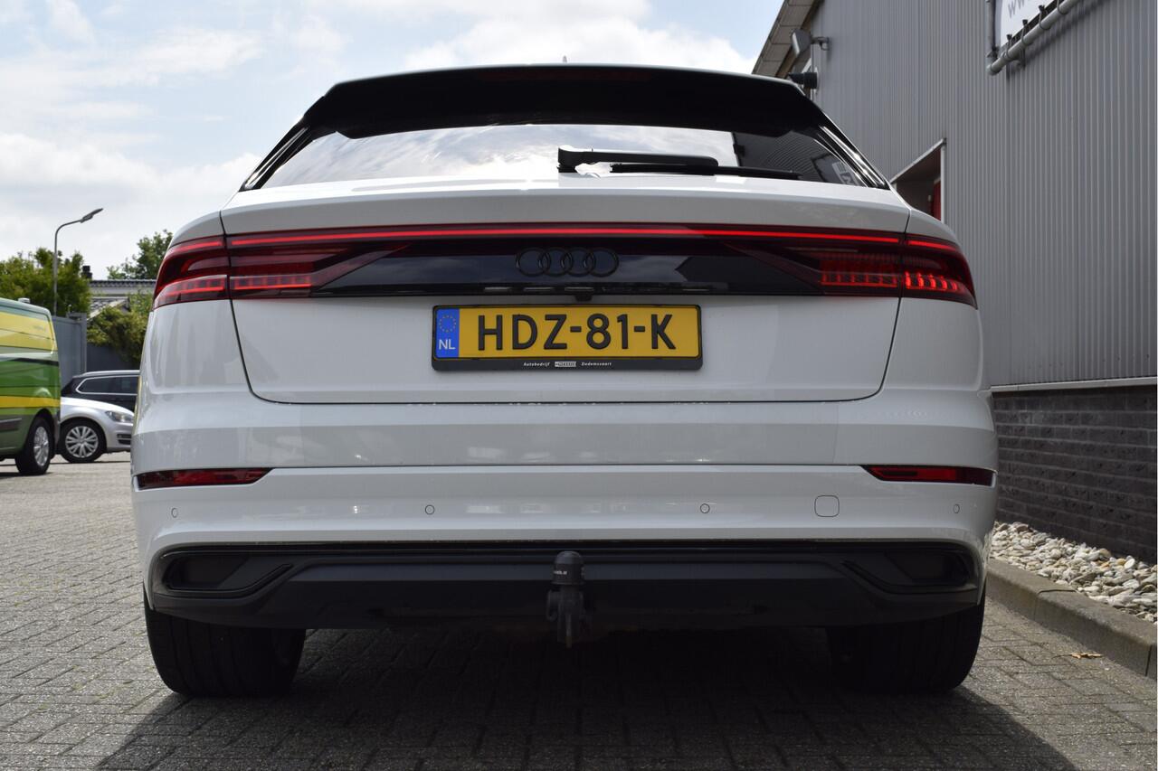 Audi Q8 55 TFSI e quattro S-line Virtual cockpit, Cruise, Stoelverwarming, Camera, Trekhaak, Luchtvering