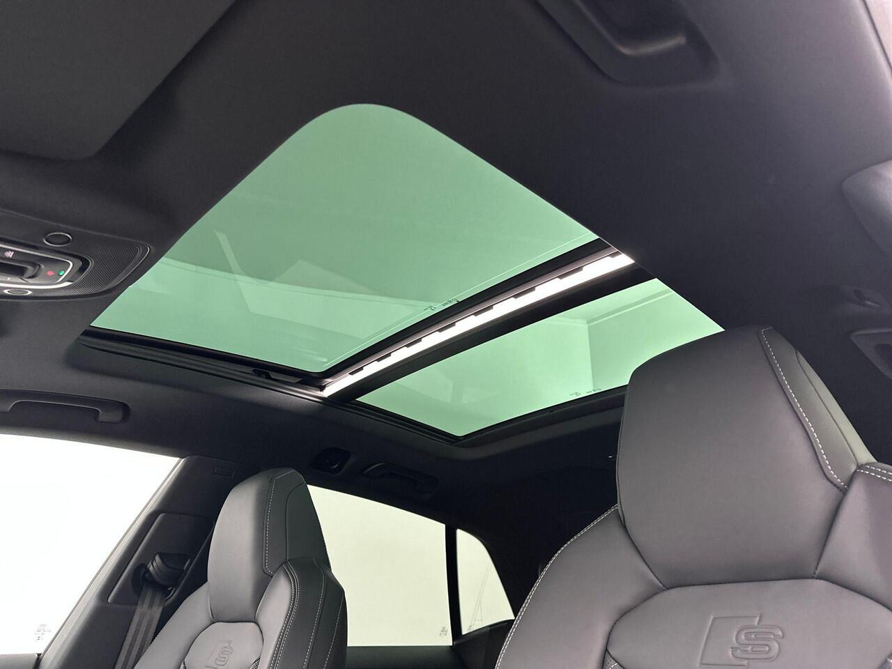 Audi Q8 Pro Line S 55 TFSI e 290 kW / 394 PK SUV 8 versn.