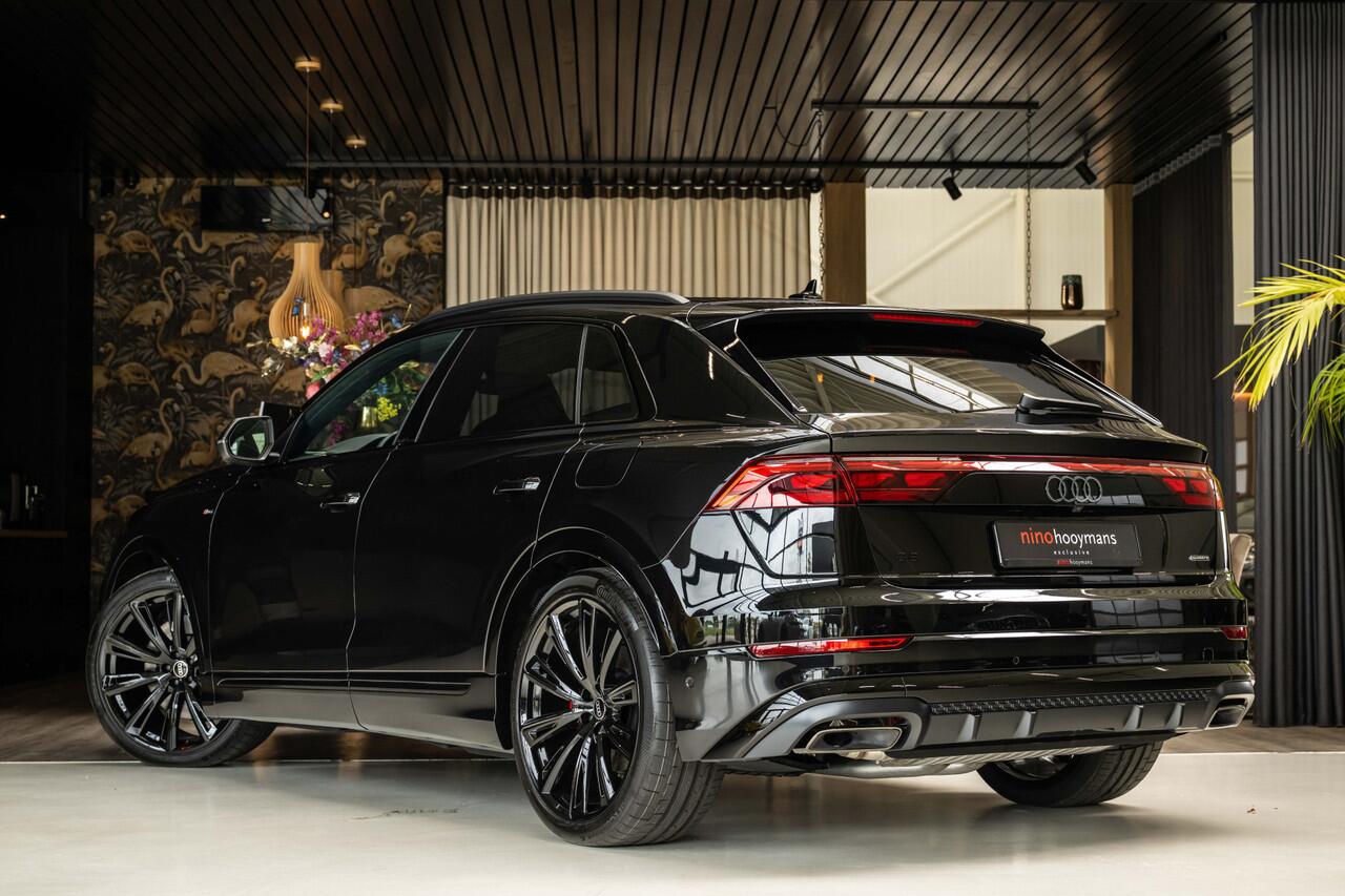 Audi Q8 60 TFSI e Competition | 5 jaar garantie | Alcantara | Rood stiksel | Rode gordel | Soft-close | 5 jaar garantie |