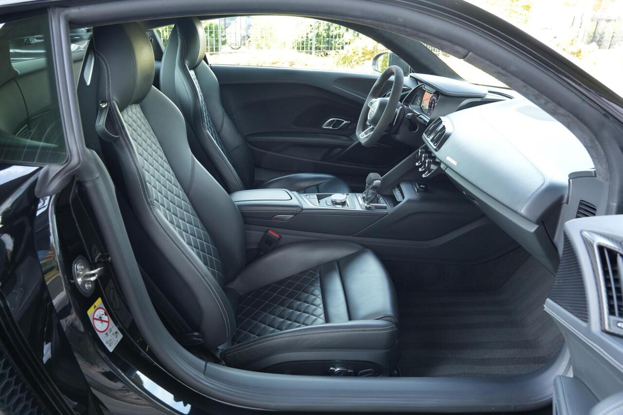 Audi R8 performance quattro 5.2 620pk |Custom titanium uitlaat|KW V4 schroefset|Maxton|carbon exterieur|B&O|virtual cockpit|magnetic ride|parkeercamera|clima control|