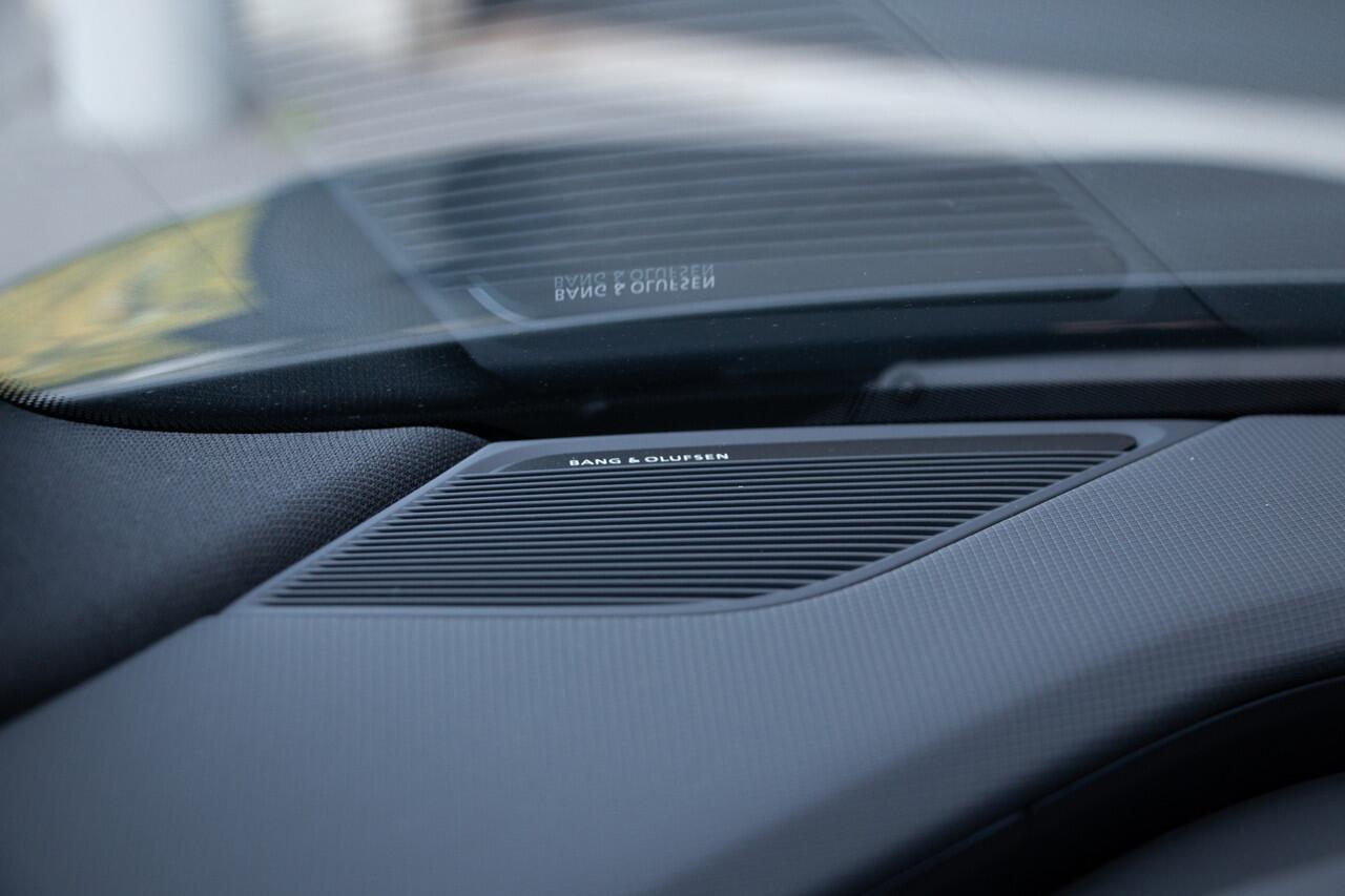 Audi R8 5.2 performance RWD 570 PK | BTW | B&O Sound | Keyless Entry | Led | Camera | Stoelverwarming | Apple & Android Carplay | PPF-folie | Valcona Leder | 20"| Draadloze telefoonlader | Cruise control | Daytona |