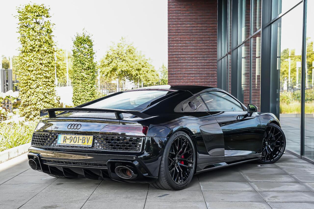 Audi R8 performance quattro 5.2 620pk |Custom titanium uitlaat|KW V4 schroefset|Maxton|carbon exterieur|B&O|virtual cockpit|magnetic ride|parkeercamera|clima control|